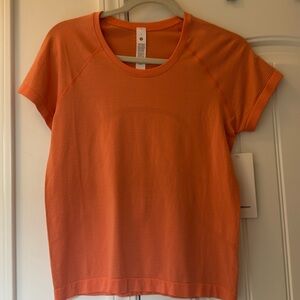 NWT Lululemon Swiftly Tech Short Sleeve 2.0 Race Shirt, size 8